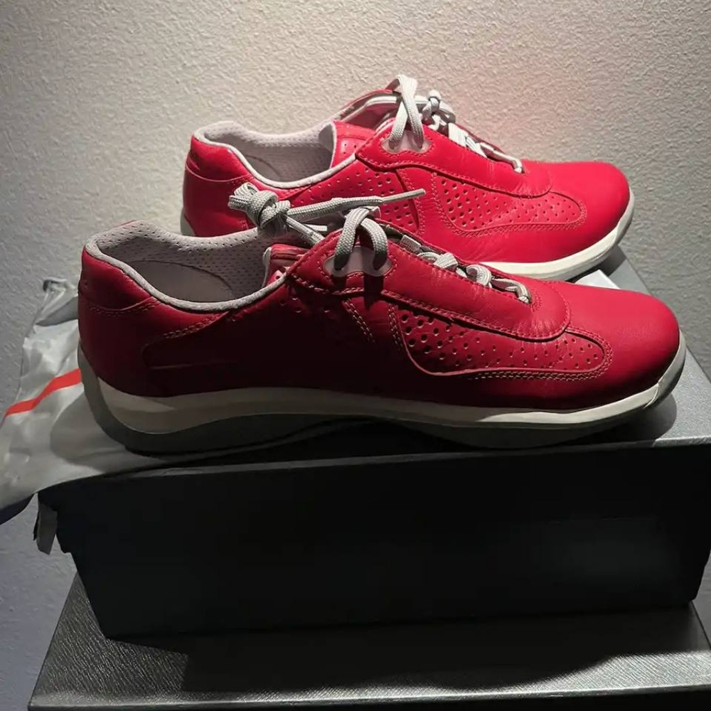 Prada America's cup 🍒 cherry red sz 9 - Picture 2 of 7